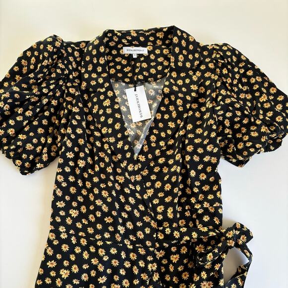 We Wore What Black Ditsy Daisy Yellow Floral Puff Sleeve Wrap Mini Dress Medium - Picture 2 of 7